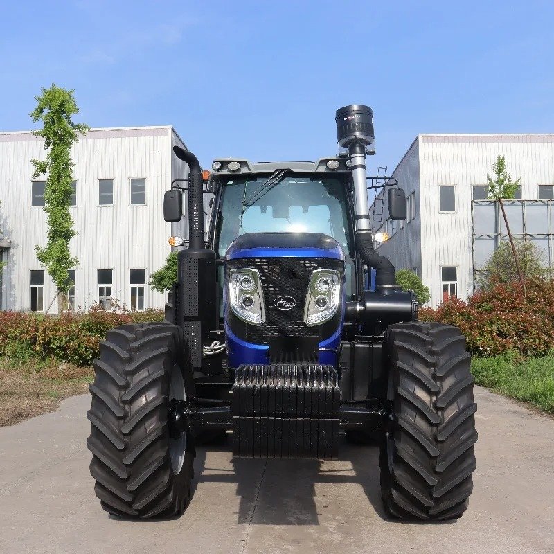 Farmtrac 680 DTŋ V 24×24 – Heavy-Duty 4WD Tractor with Advanced 24×24 Gearbox - Image 5